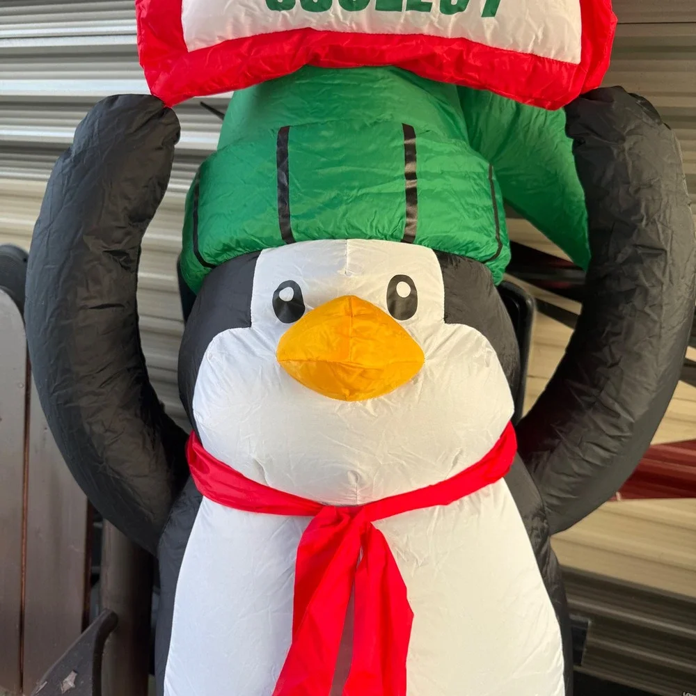 Gemmy Airblown Inflatable 4ft Penguin Santas The Coolest Christmas WORKS